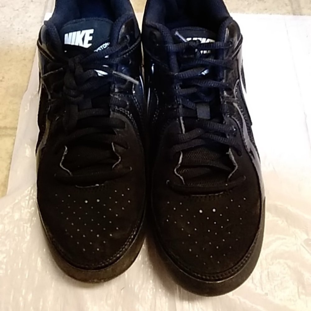Men's nike baseball cleates size 8
